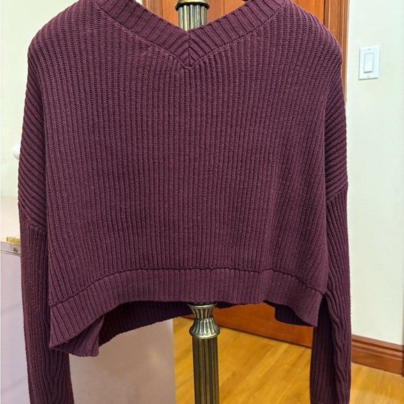 Aeropostale V- Neck Cropped Plum Cardigan - Picture 2 of 5